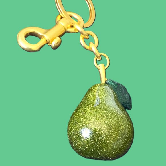 Elegant Green Large Pear Bag Charm/Key Chain with Gold Hardware NWOT - Picture 9 of 10